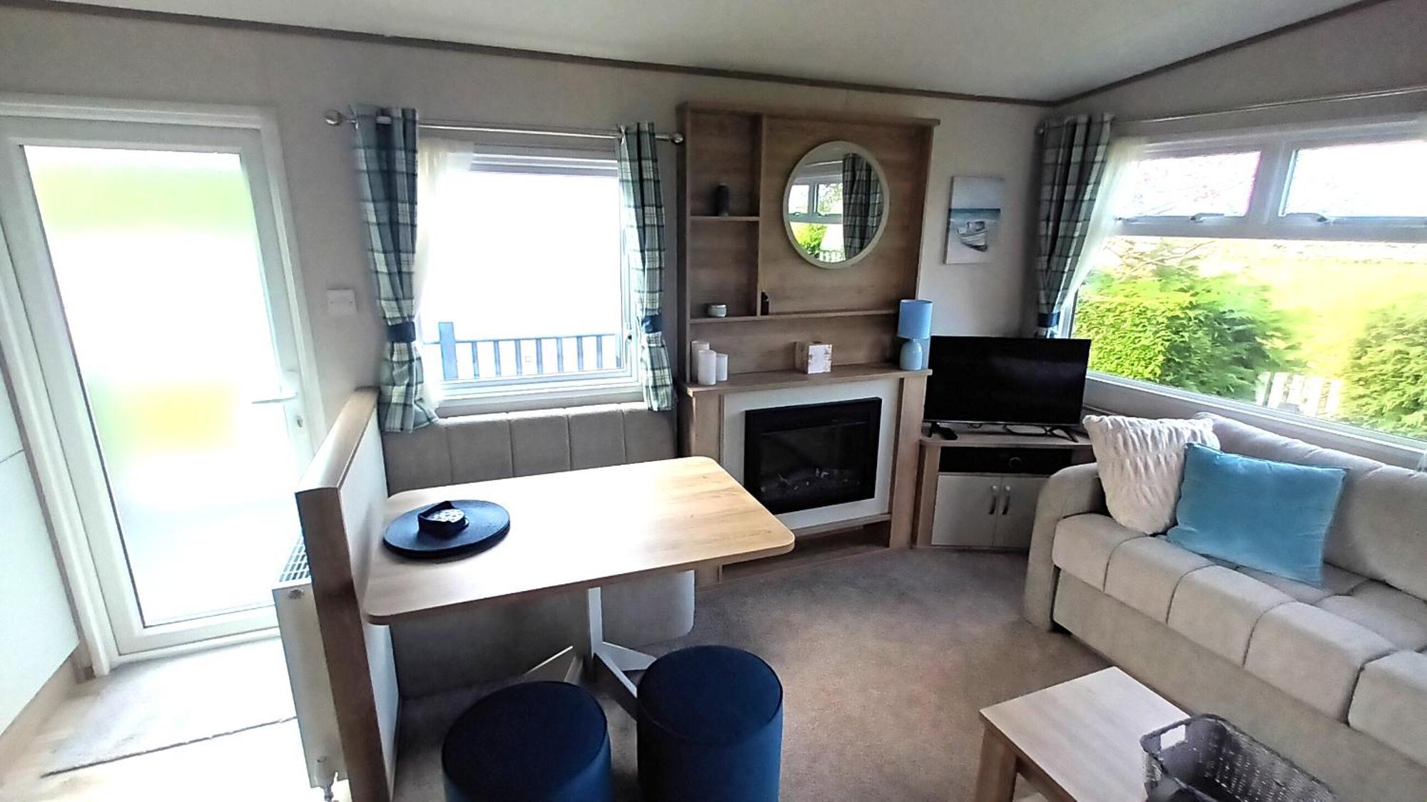Suki - Up To 6 Berth Cabin, New. Tain Exterior photo